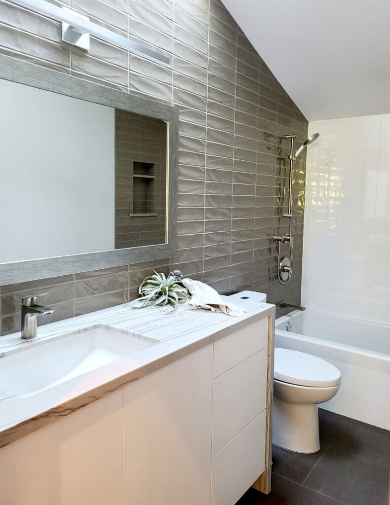 Picture of a new guest bathroom on the east side of Seattle.